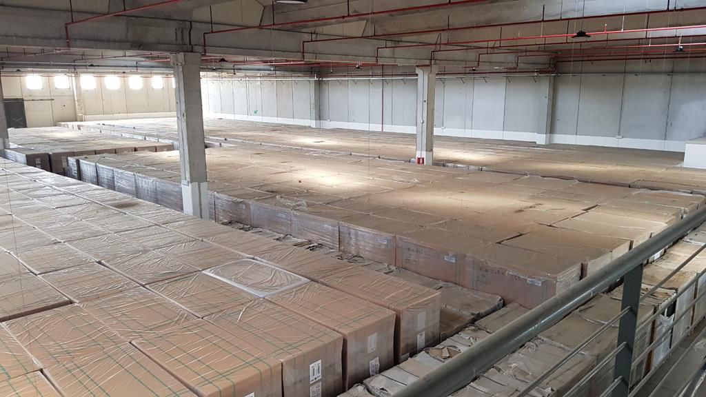 30,300 340-watt panels, 52 containers of 572 panels.